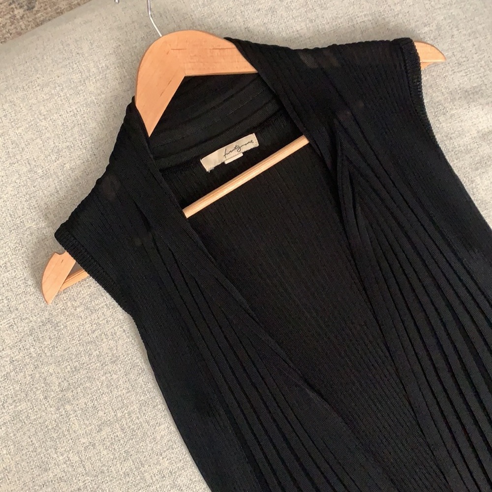 RIBBED SWEATER VEST